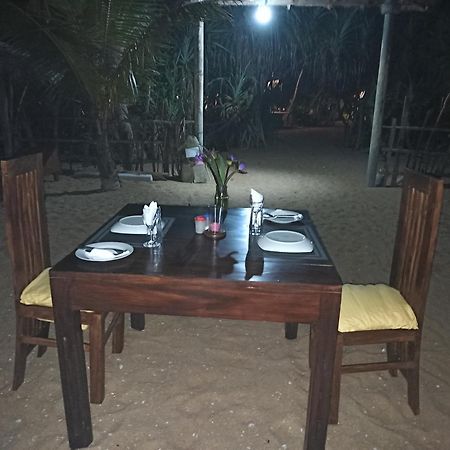 Ravana - Beach Cabanas Hikkaduwa Kültér fotó