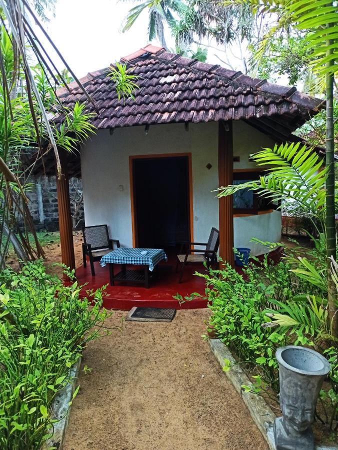 Ravana - Beach Cabanas Hikkaduwa Kültér fotó